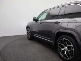 Jeep Grand Cherokee (2023) thumbnail 45