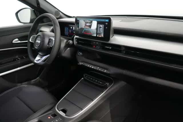 Jeep Avenger (2026) thumbnail 3