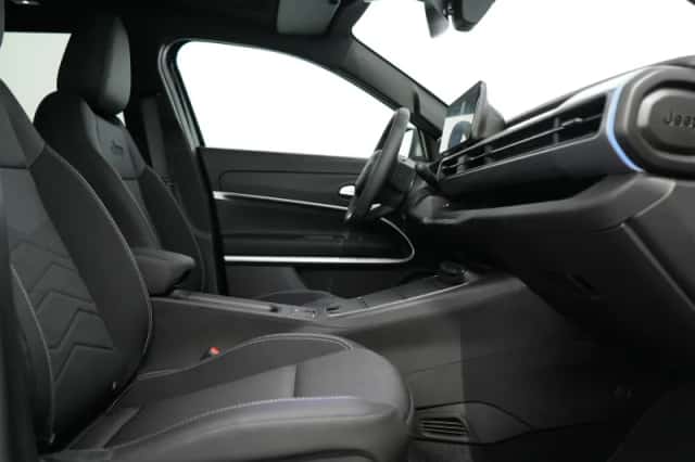 Jeep Avenger (2026) thumbnail 4