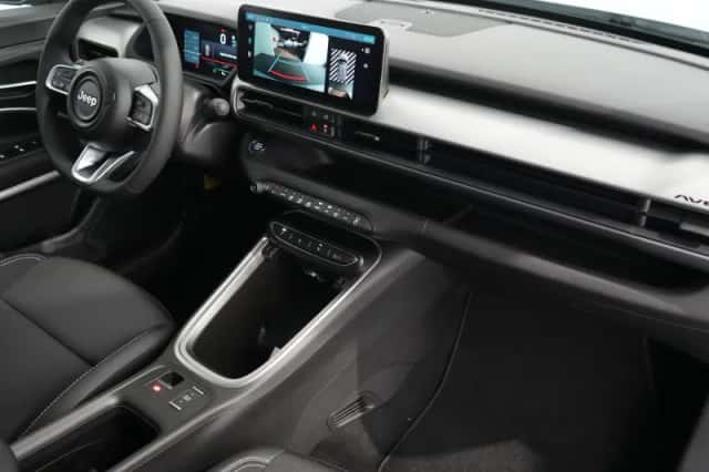 Jeep Avenger (2026) thumbnail 3
