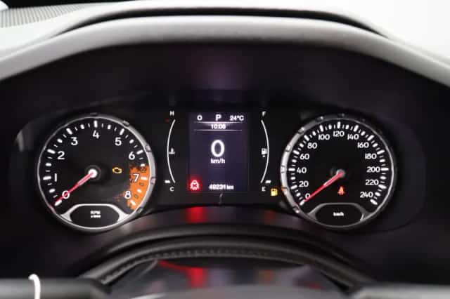 Jeep Renegade (2017) thumbnail 4