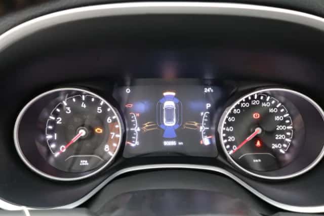 Jeep Compass (2021) thumbnail 4