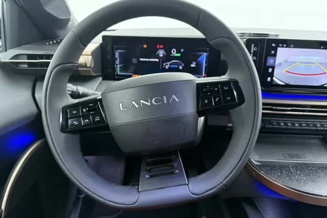 Lancia Ypsilon (2025) thumbnail 16