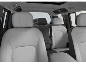 Land Rover Defender (2026) thumbnail 6