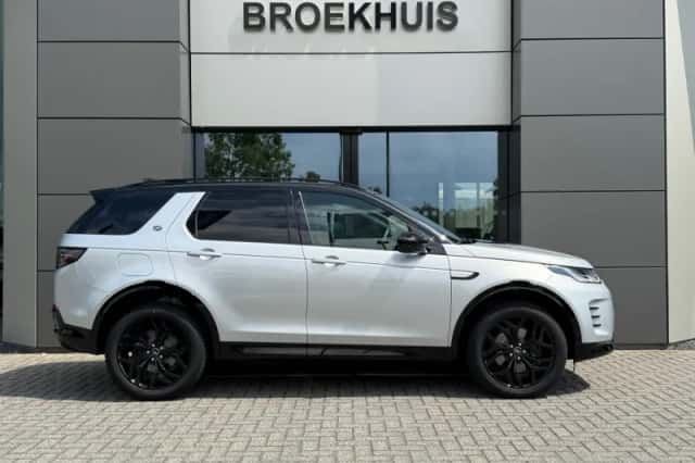 Land Rover Discovery Sport (2026) thumbnail 6