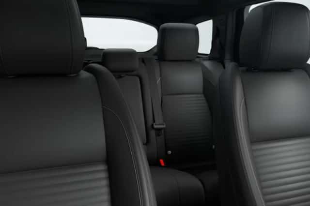 Land Rover Discovery Sport (2025) thumbnail 6