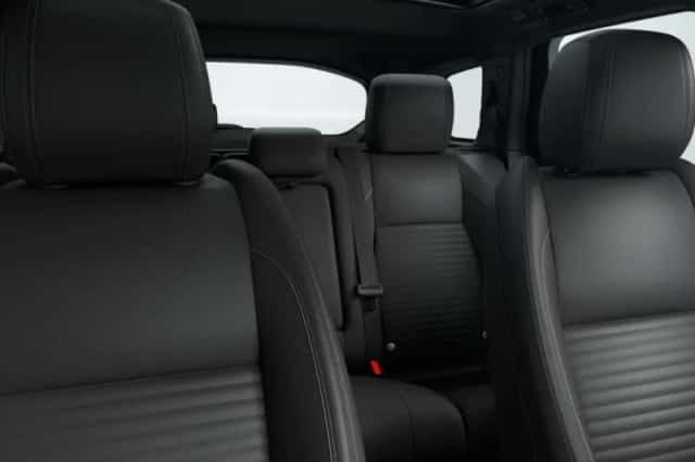 Land Rover Discovery Sport (2025) thumbnail 6