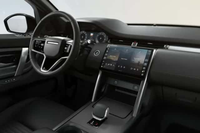 Land Rover Discovery Sport (2025) thumbnail 5