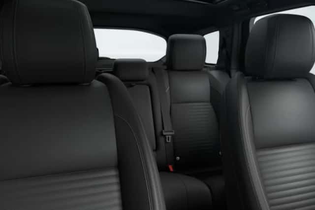 Land Rover Discovery Sport (2025) thumbnail 6