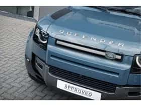 Land Rover Defender (2023) thumbnail 3