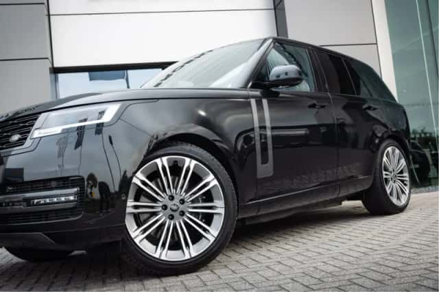Land Rover Range Rover (2025) thumbnail 2