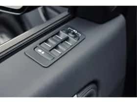 Land Rover Discovery Sport (2024) thumbnail 18