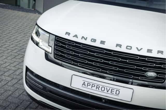 Land Rover Range Rover (2024) thumbnail 4