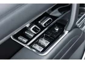 Land Rover Range Rover (2023) thumbnail 18