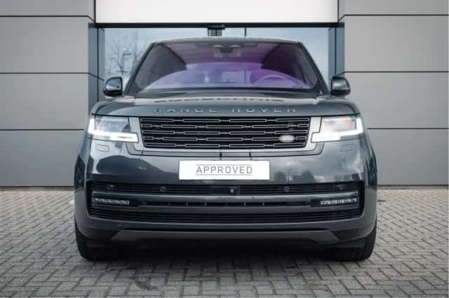 Land Rover Range Rover (2023) thumbnail 4