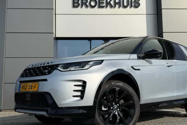 Land Rover Discovery Sport (2025) thumbnail 2