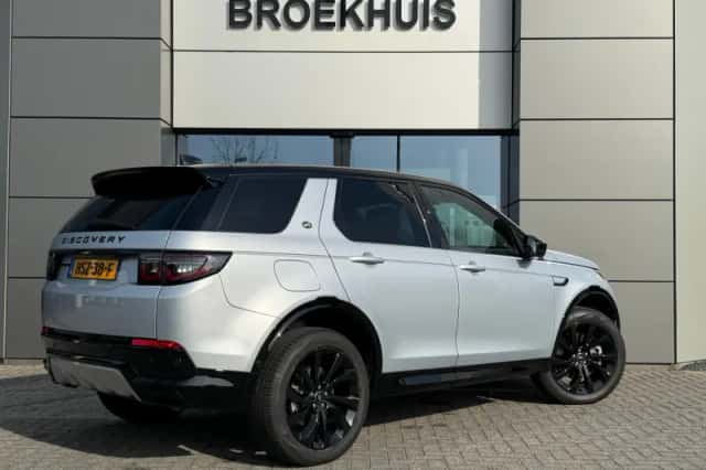 Land Rover Discovery Sport (2025) thumbnail 6