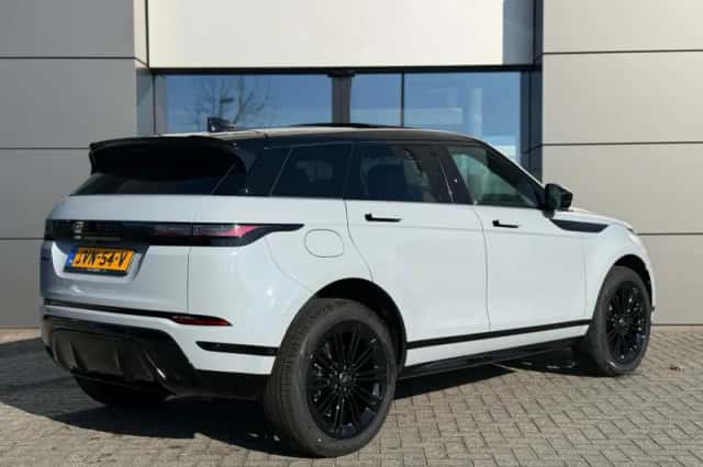 Land Rover Range Rover Evoque (2026) thumbnail 3