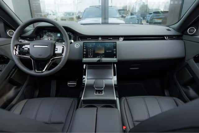 Land Rover Range Rover Evoque (2026) thumbnail 4