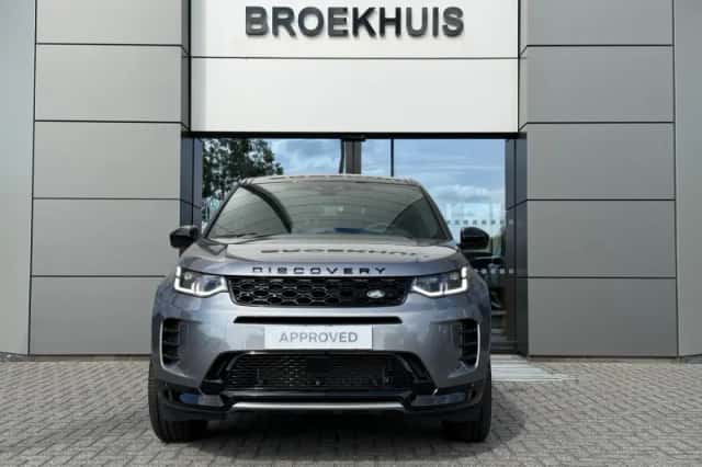Land Rover Discovery Sport (2025) thumbnail 3