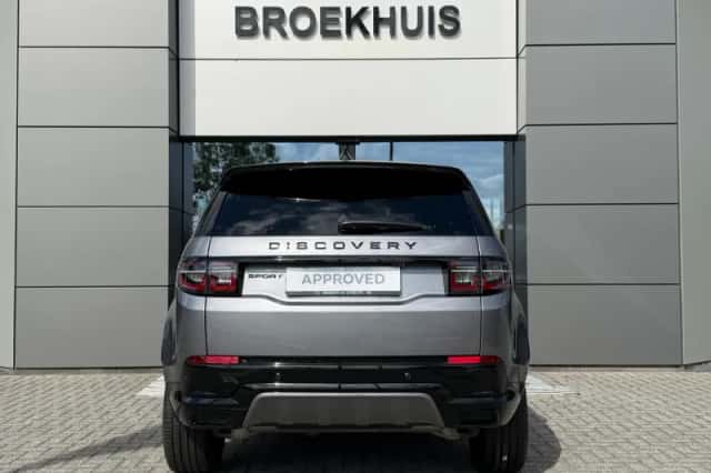 Land Rover Discovery Sport (2025) thumbnail 4