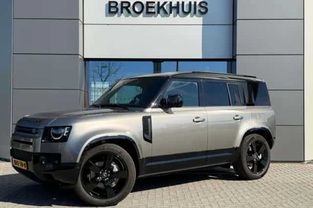 Land Rover Defender (2025) thumbnail 1