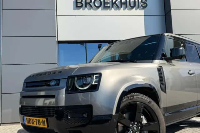 Land Rover Defender (2025) thumbnail 2
