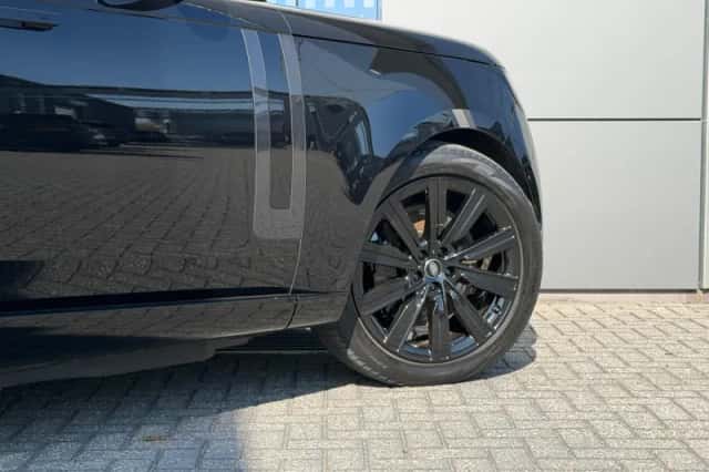 Land Rover Range Rover (2023) thumbnail 6