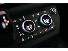 Land Rover Defender (2025) thumbnail 30