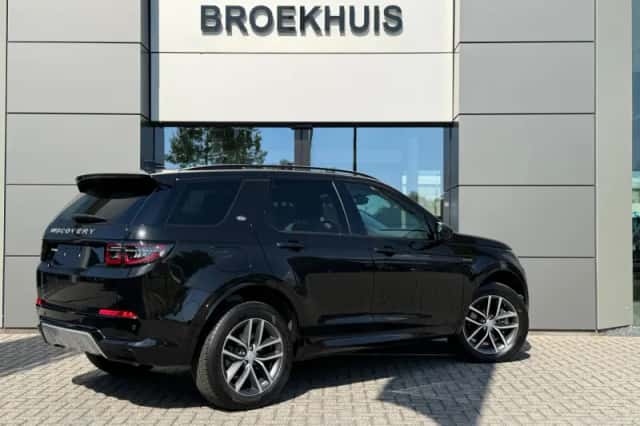 Land Rover Discovery Sport (2025) thumbnail 5