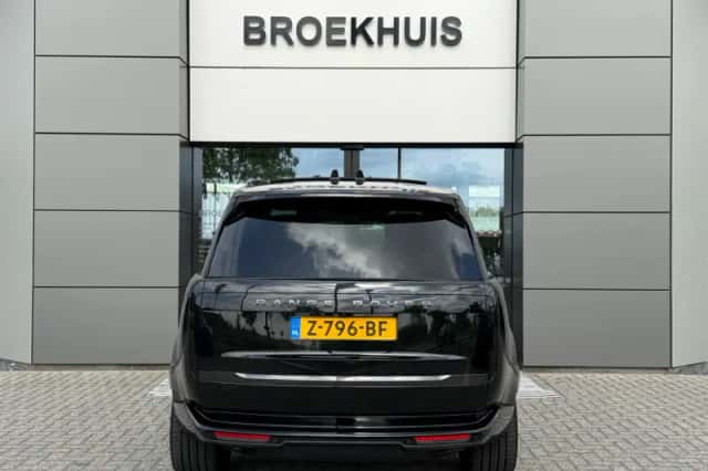 Land Rover Range Rover (2024) thumbnail 4