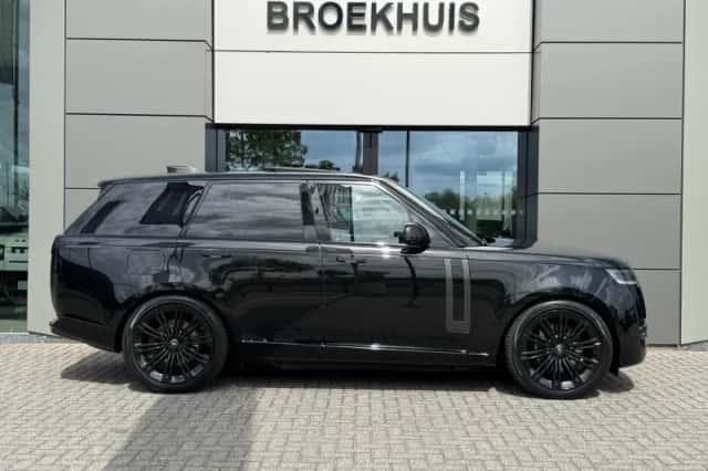 Land Rover Range Rover (2024) thumbnail 6