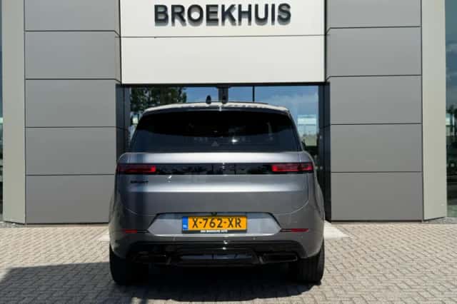 Land Rover Range Rover Sport (2024) thumbnail 4
