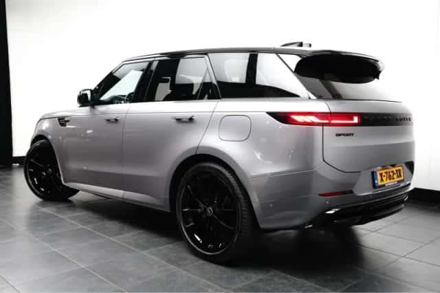 Land Rover Range Rover Sport (2024) thumbnail 5