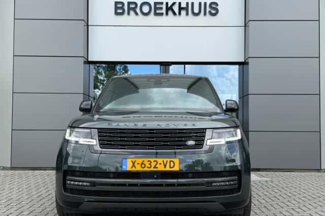 Land Rover Range Rover (2024) thumbnail 3