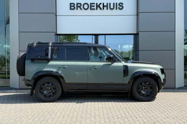 Land Rover Defender (2026) thumbnail 6