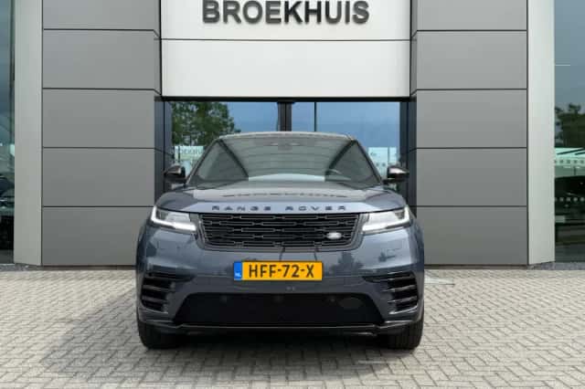 Land Rover Range Rover Velar (2025) thumbnail 3