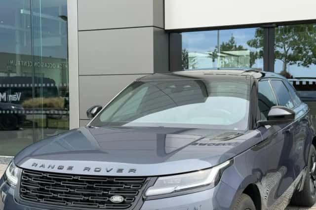 Land Rover Range Rover Velar (2025) thumbnail 6