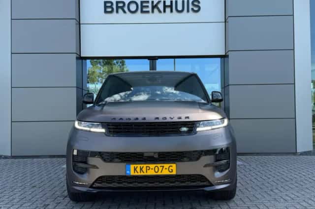 Land Rover Range Rover Sport (2026) thumbnail 3