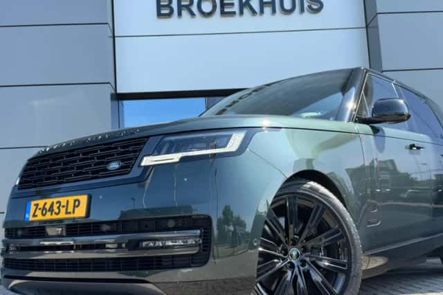 Land Rover Range Rover (2024) thumbnail 2
