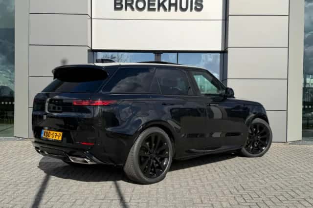 Land Rover Range Rover Sport (2026) thumbnail 5