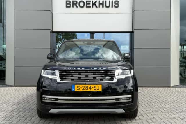 Land Rover Range Rover (2023) thumbnail 4