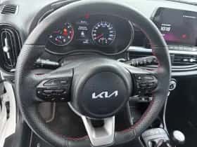 Kia Picanto (2023) thumbnail 16