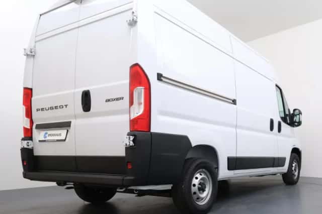 Peugeot Boxer (2024) thumbnail 2