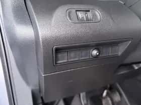 Peugeot Partner (2020) thumbnail 25