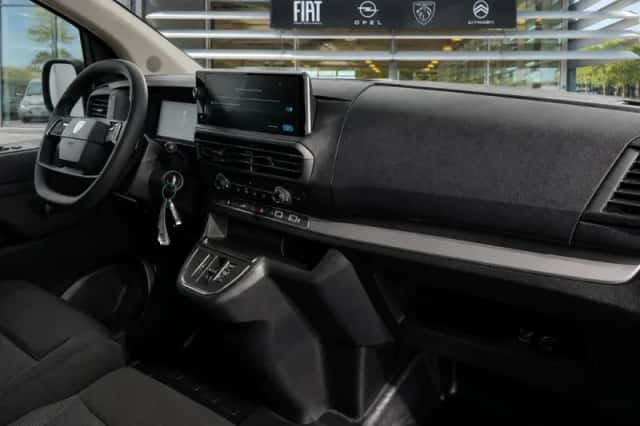 Peugeot e-Expert (2025) thumbnail 3