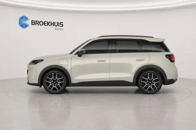 Leapmotor B03X (2026) thumbnail 2