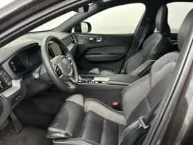 Volvo XC60 (2023) thumbnail 11