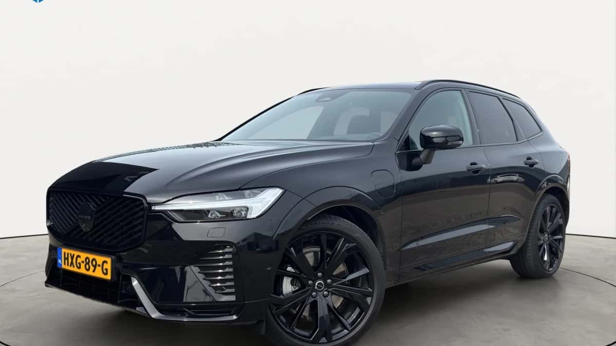 Volvo XC60 (2025) — foto 1