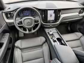Volvo XC60 (2024) thumbnail 4